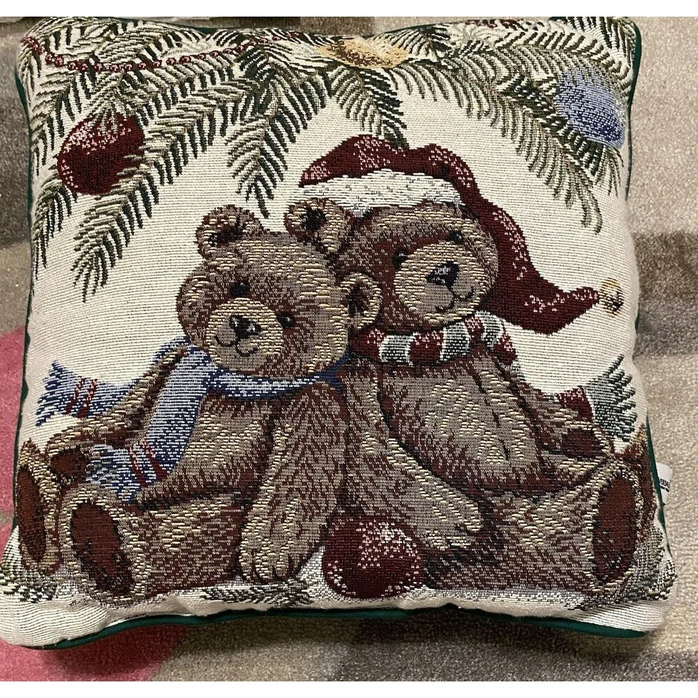 Hallmark Teddy Bears Riverdale Square Christmas Holiday Tapestry Pillow Vintage
